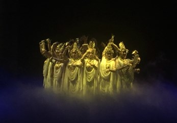 經(jīng)典舞劇《絲路花雨》廣東舞蹈戲劇職業(yè)學(xué)院輕舞飛揚