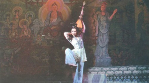 45載花雨紛飛，幾代人的經(jīng)典回憶，中國民族舞劇之最《絲路花雨》今日開票！